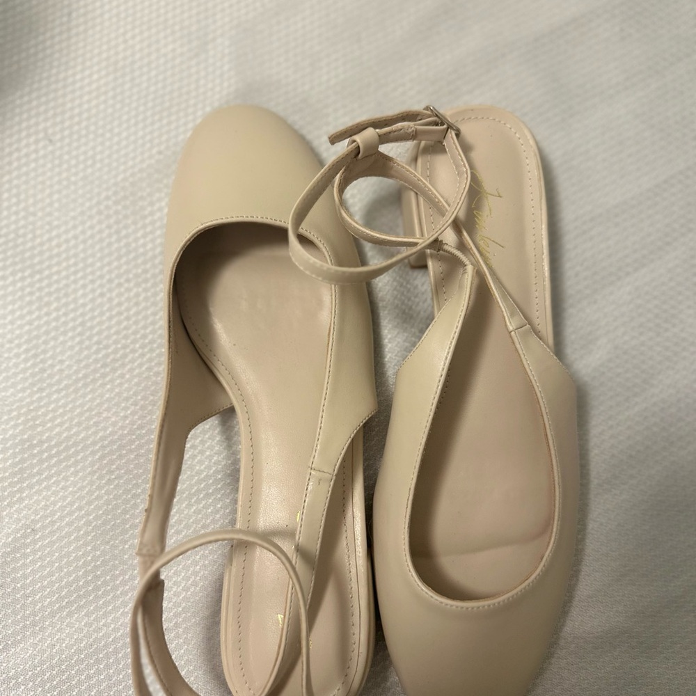 Elegant Cream Women's Shoes